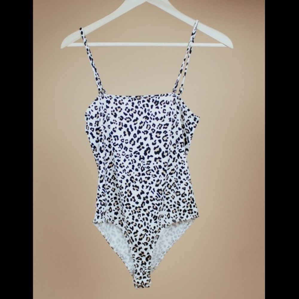 Leopard print bodysuit 